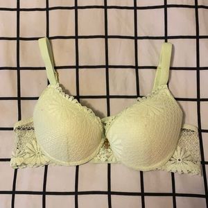 SOLD‼️Juicy Couture Lime Green Push-up Bra